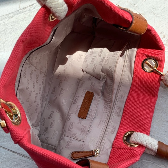 Mk purse - Picture 3 of 3